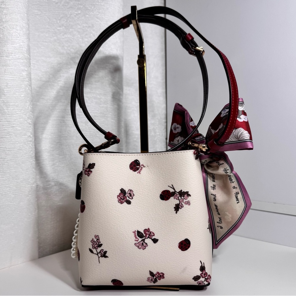 โฃ๏ธSOLD - Coach Mini Town Bucket Bag with Ladybug Floral Print - Picture 2 of 11